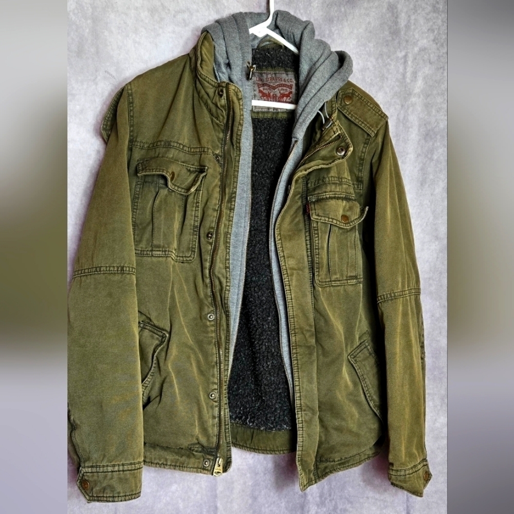 Levi's trucker jacket